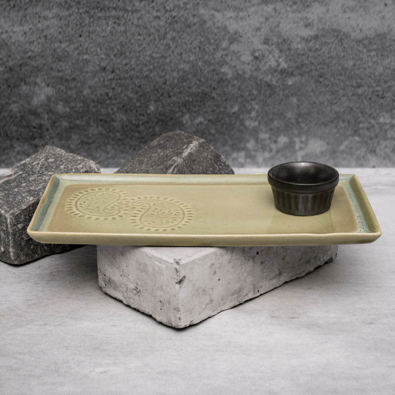 Beige Paisley Serving Tray By Shivika's Pottery Beige Paisley Serving Tray By Shivika's Pottery