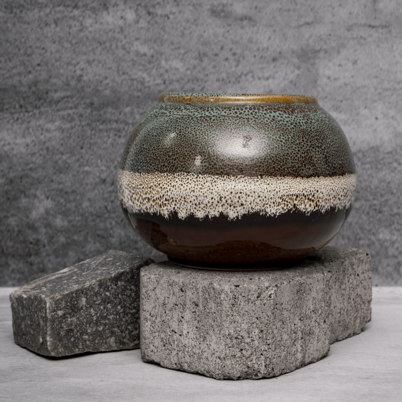 Triple Tone planter by Shivika's Pottery Triple Tone planter by Shivika's Pottery