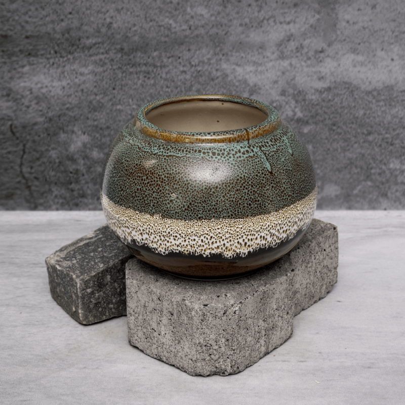 Triple Tone planter by Shivika's Pottery Triple Tone planter by Shivika's Pottery